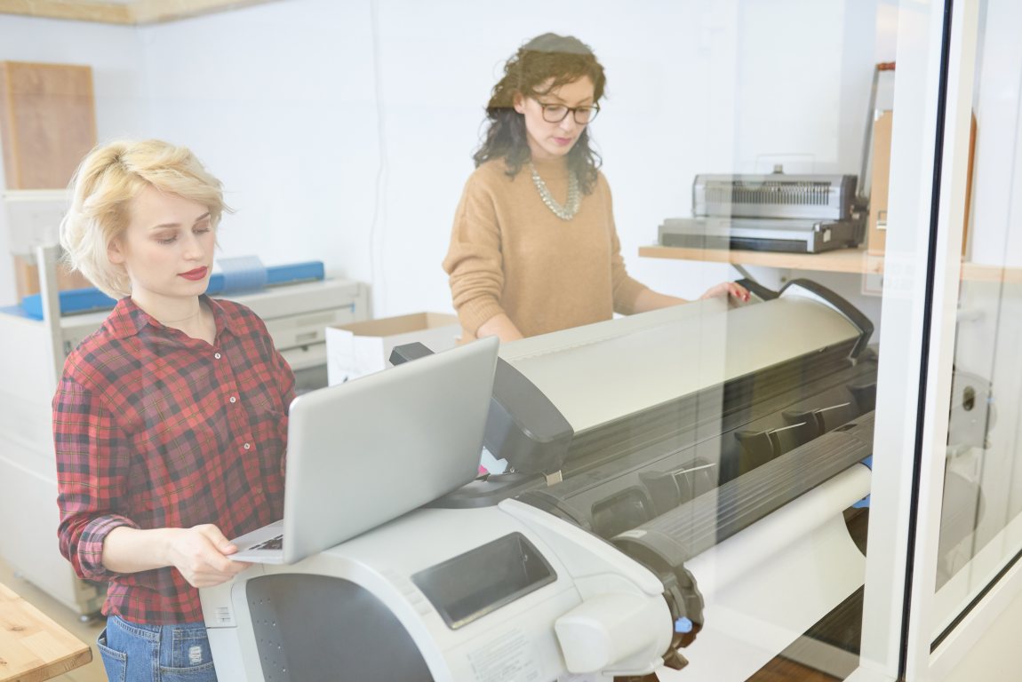 Jak zamienniki do drukarek mogą pomóc Twojej firmie?